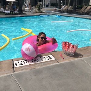 Meet your Posher, Kennedy